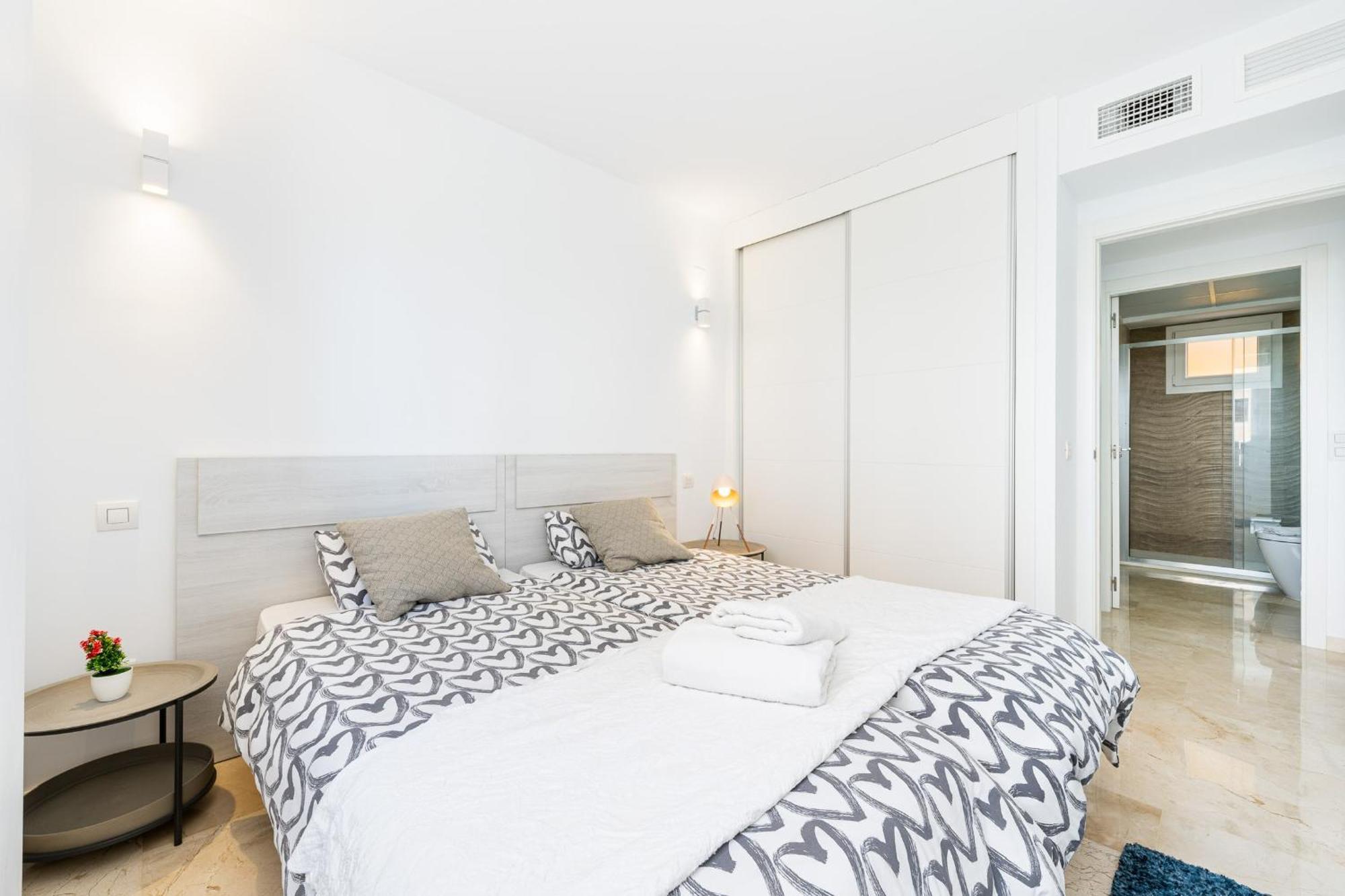 Tornado Apartamento Sunrise Torrevieja Dış mekan fotoğraf