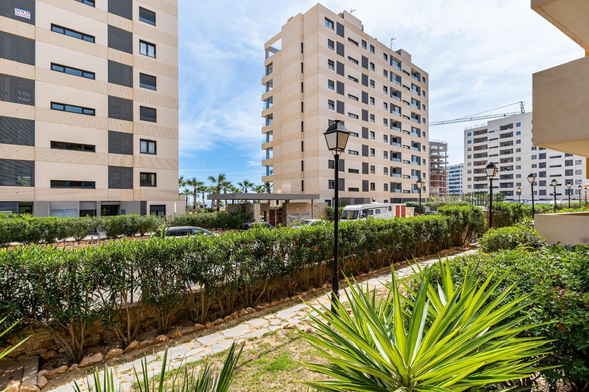 Tornado Apartamento Sunrise Torrevieja Dış mekan fotoğraf