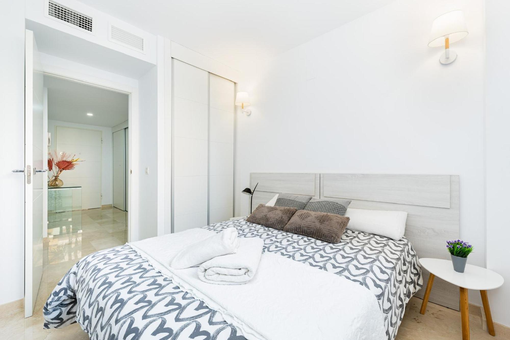 Tornado Apartamento Sunrise Torrevieja Dış mekan fotoğraf