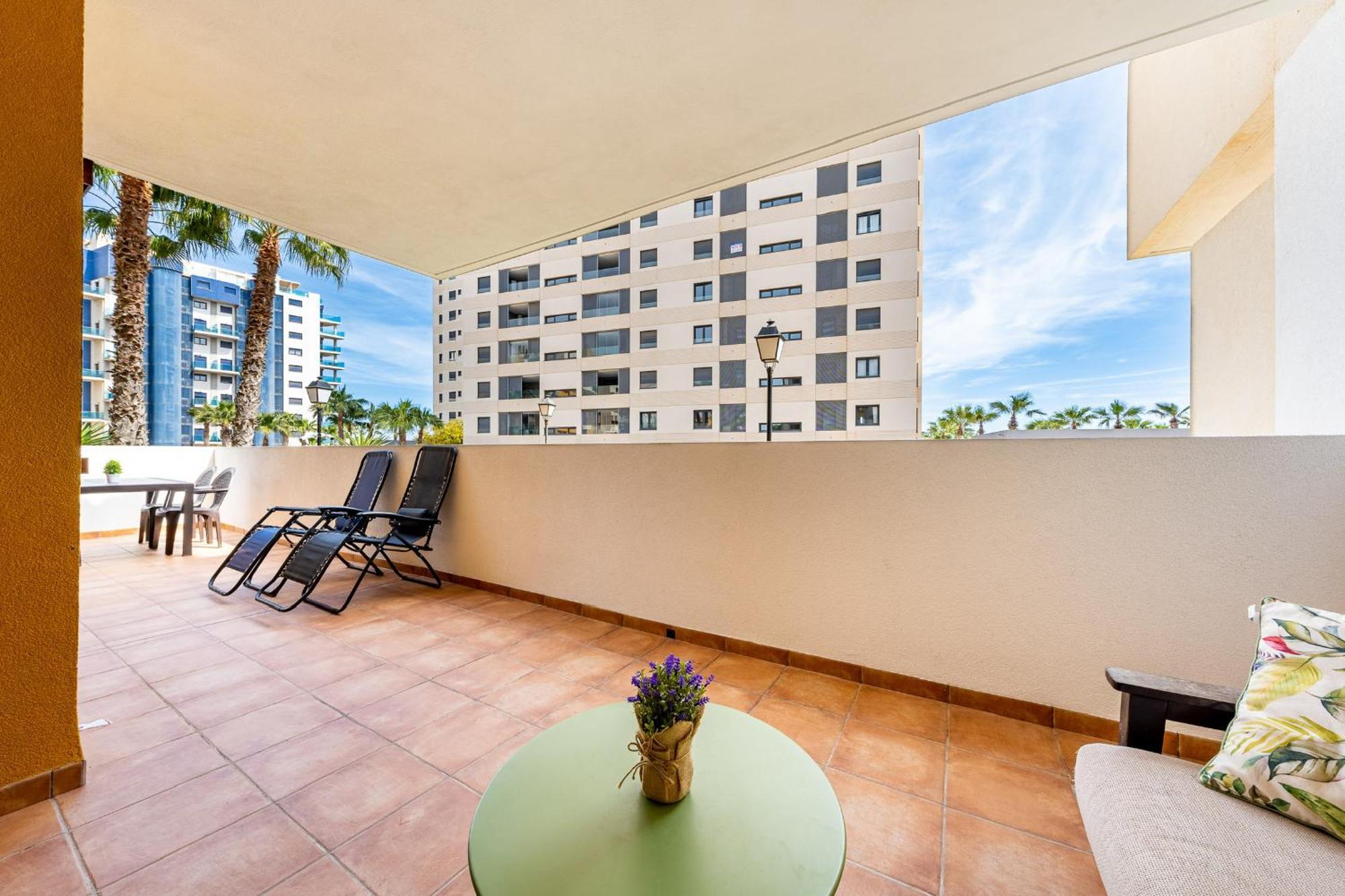 Tornado Apartamento Sunrise Torrevieja Dış mekan fotoğraf